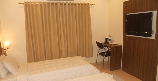 Hotel The Evergrand Palace Rajkot Eksteriør bilde